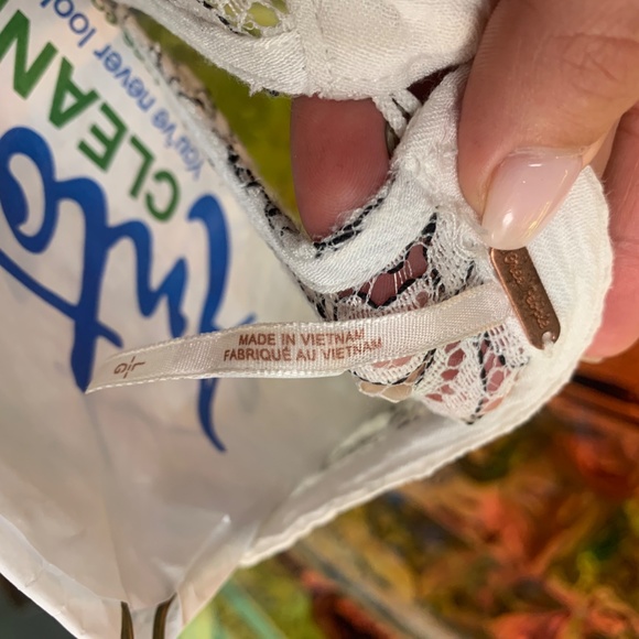 Free People White w/Black Lace tunic - Picture 6 of 6